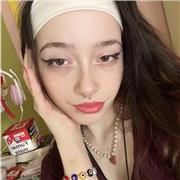 chica inteligente y con mucha capacidad de comunicacion, me explico muy bien y me gusta ayudar